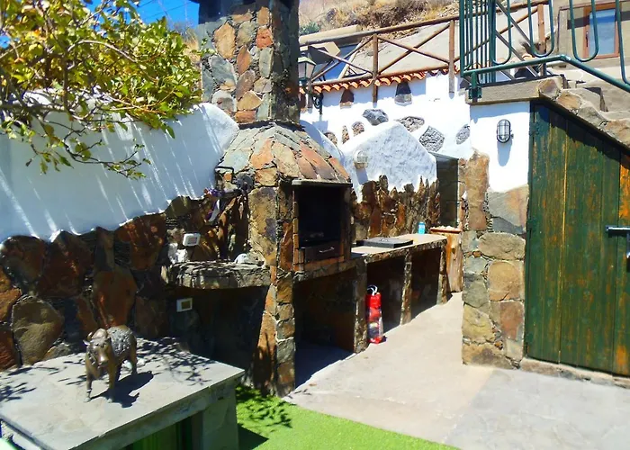 Casa Cueva Las Margaritas