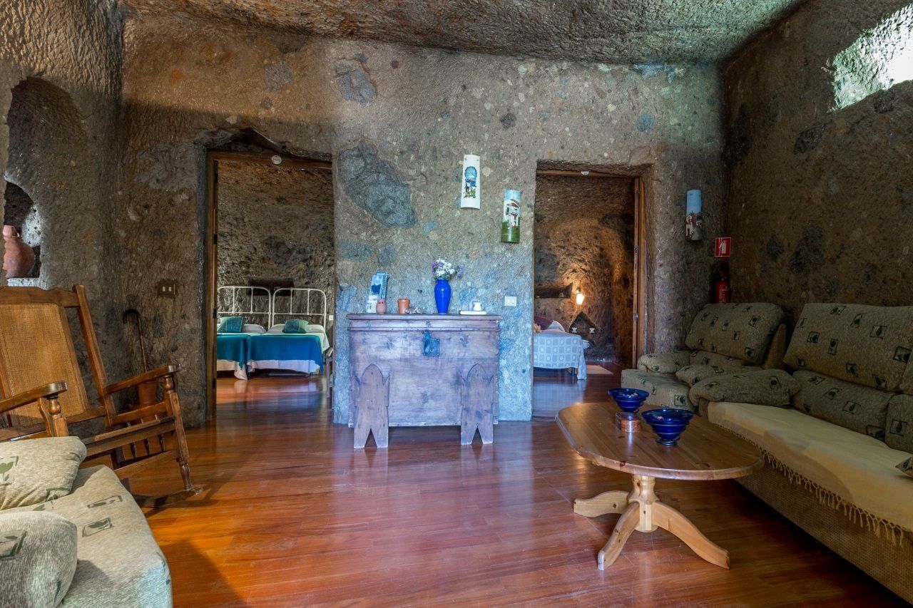 Casa Cueva Margaritas Artenara